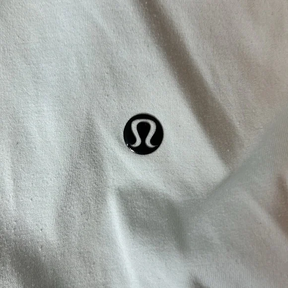 Lululemon Jacket 6 - Picture 3 of 8